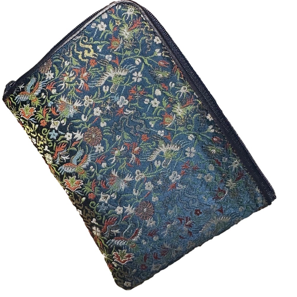 Floral Embroidered Clutch